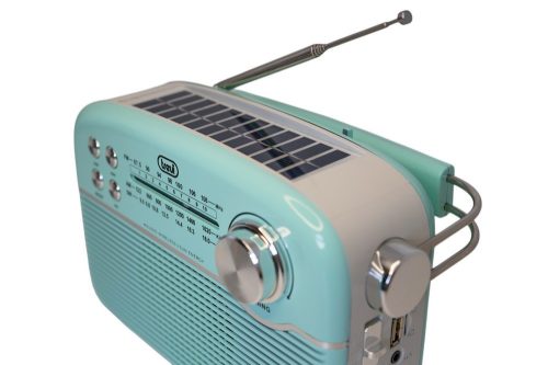 Trevi RA 7F50 BT Hordozható vintage napelemes rádió, Bluetooth-tal, USB és SD kártya bemenettel Tiffany zöld színben 
