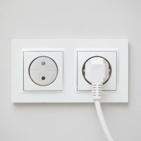   Family 57058D Konnektorvédő vakdugó szett - SK / CZ - műanyag - fehér - 6 db / csomag