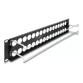   Delock 19  D-típusú patch panel húzásmentesítéssel, 32 porttal 2U fekete (DL-67057)