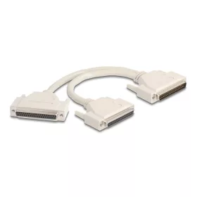   Delock Y osztott kábeles adapter D-Sub 37 tűs apa - 2 x D-Sub 37 tűs anya csavarokkal 30 cm (DL-67161)