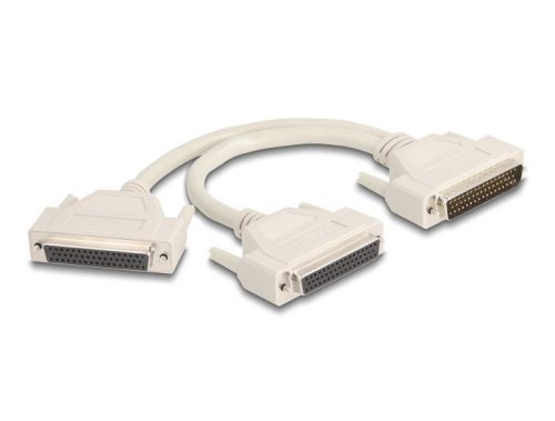 Delock Y osztott kábeles adapter D-Sub 50 tűs apa - 2 x D-Sub 50 tűs anya csavarokkal 30 cm