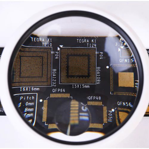 Timeless Tools Paneltartó (harmadik kéz) LED-es nagyítóval, 2 db csipesszel, pákatartóval (HOP1001814)